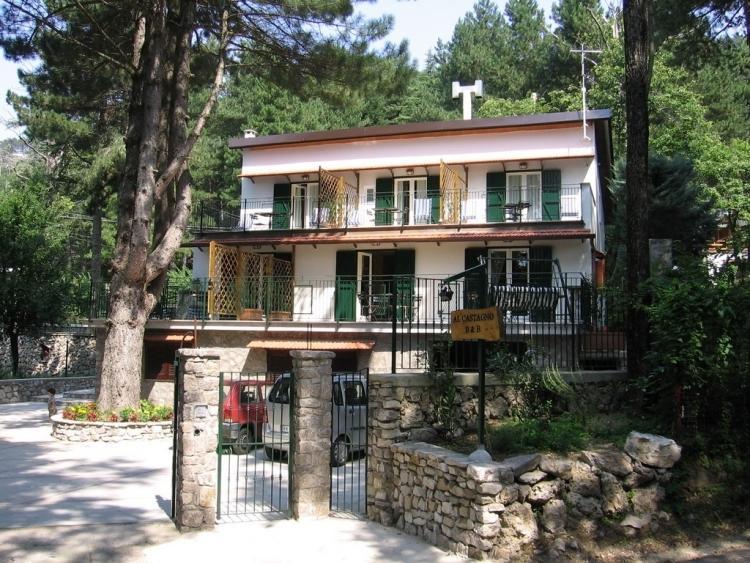 Al Castagno Bed & Breakfast Вико Екуензе Екстериор снимка